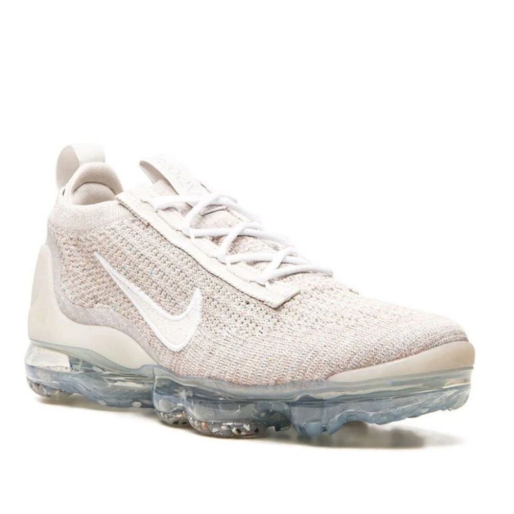 NIKE Air VaporMax 2021 Flyknit‎ tennis shoes sneakers size 11.5 new!!!